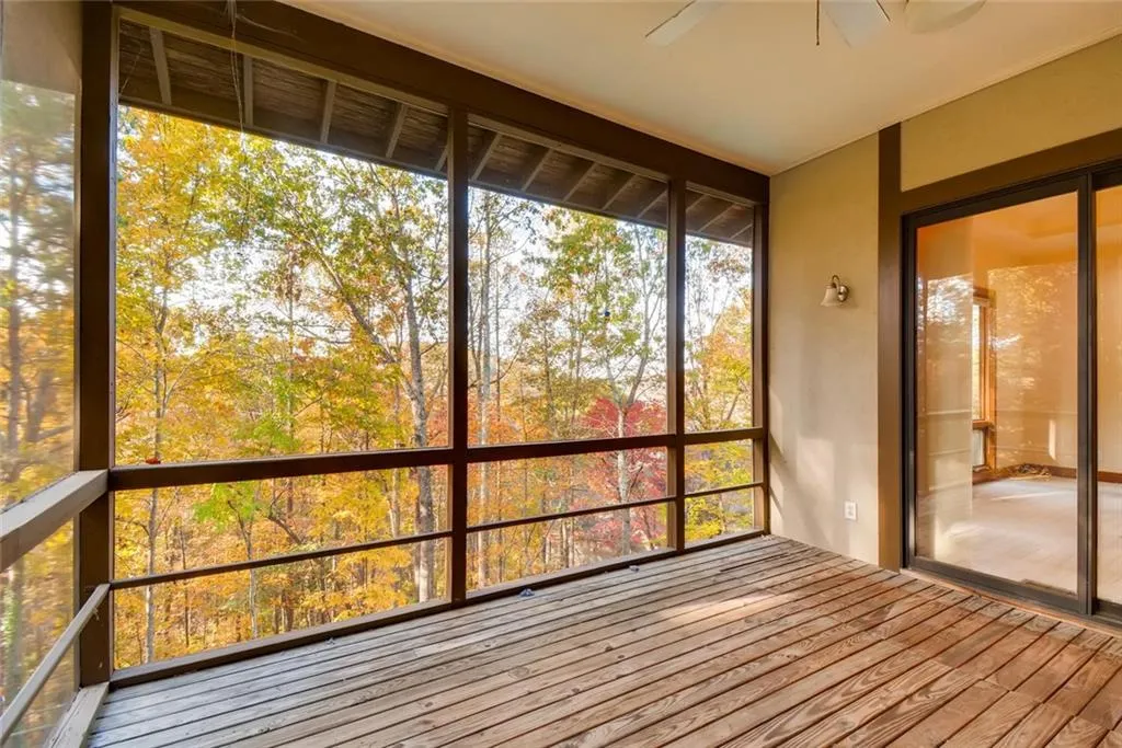 29 Wing Mill Road, Sandy Springs, Georgia 30350, 4 Bedrooms Bedrooms, ,3 BathroomsBathrooms,Residential,Sold,29 Wing Mill Road,6644553