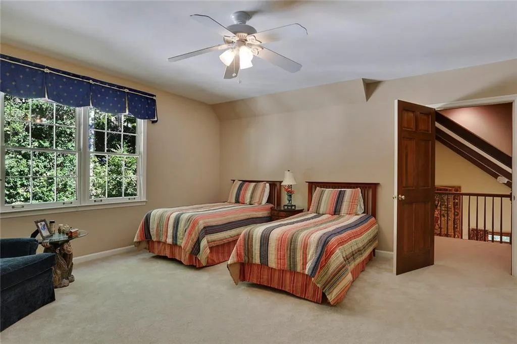 5475 Errol Place Nw, Sandy Springs, Georgia 30327, 5 Bedrooms Bedrooms, ,3 BathroomsBathrooms,Residential,Sold,5475 Errol Place Nw,5763012