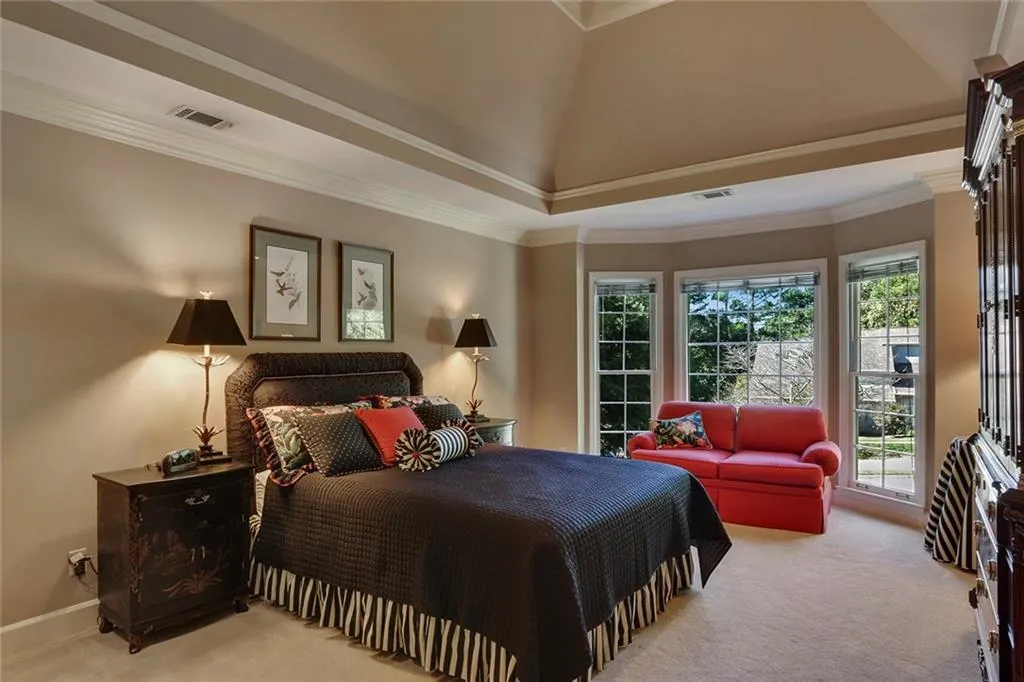 5475 Errol Place Nw, Sandy Springs, Georgia 30327, 5 Bedrooms Bedrooms, ,3 BathroomsBathrooms,Residential,Sold,5475 Errol Place Nw,5763012