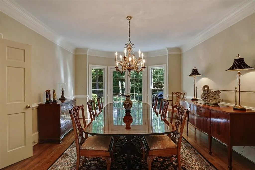 5475 Errol Place Nw, Sandy Springs, Georgia 30327, 5 Bedrooms Bedrooms, ,3 BathroomsBathrooms,Residential,Sold,5475 Errol Place Nw,5763012