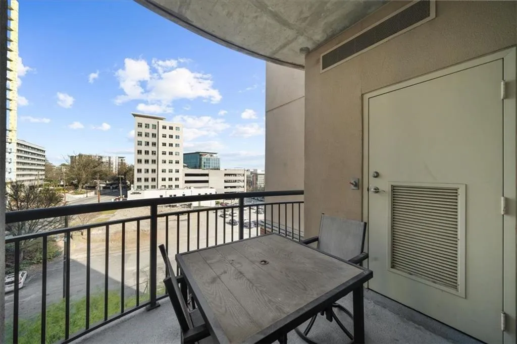 325 E Paces Ferry Road Ne Unit 504, Atlanta, Georgia 30305, 1 Bedroom Bedrooms, ,1 BathroomBathrooms,Residential,For Sale,325 E Paces Ferry Road Ne Unit 504,7542937