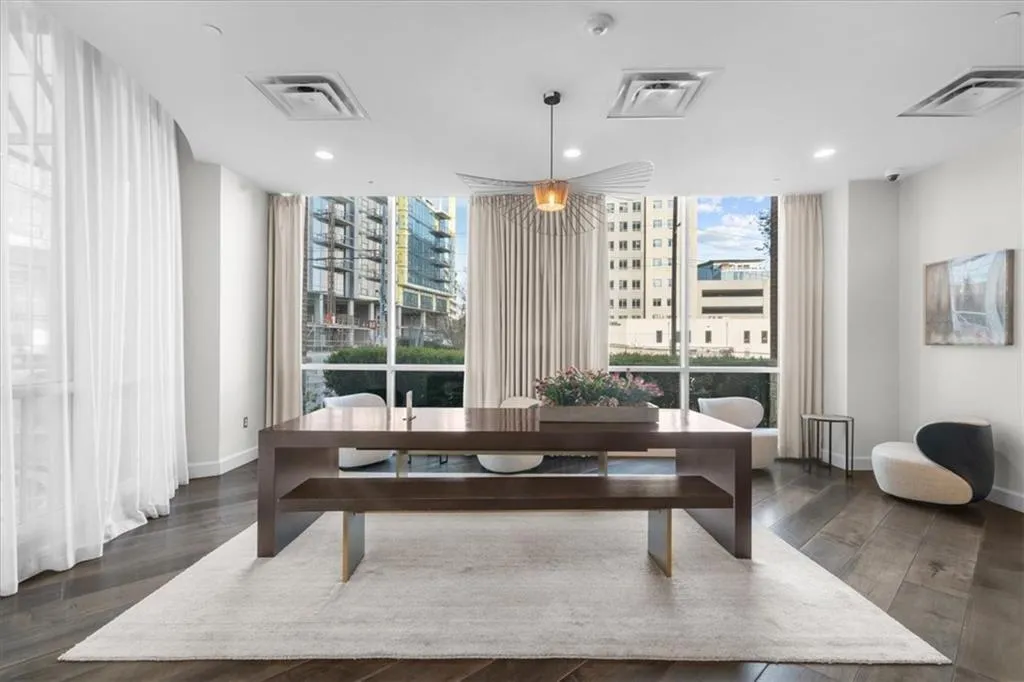 325 E Paces Ferry Road Ne Unit 504, Atlanta, Georgia 30305, 1 Bedroom Bedrooms, ,1 BathroomBathrooms,Residential,For Sale,325 E Paces Ferry Road Ne Unit 504,7542937