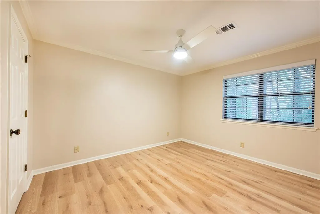 120 Barrington Hills Drive, Sandy Springs, Georgia 30328, 1 Bedroom Bedrooms, ,1 BathroomBathrooms,Residential,Sold,120 Barrington Hills Drive,7463892