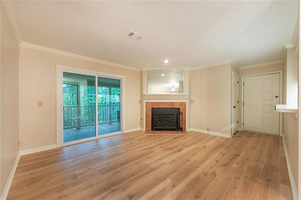 120 Barrington Hills Drive, Sandy Springs, Georgia 30328, 1 Bedroom Bedrooms, ,1 BathroomBathrooms,Residential,Sold,120 Barrington Hills Drive,7463892