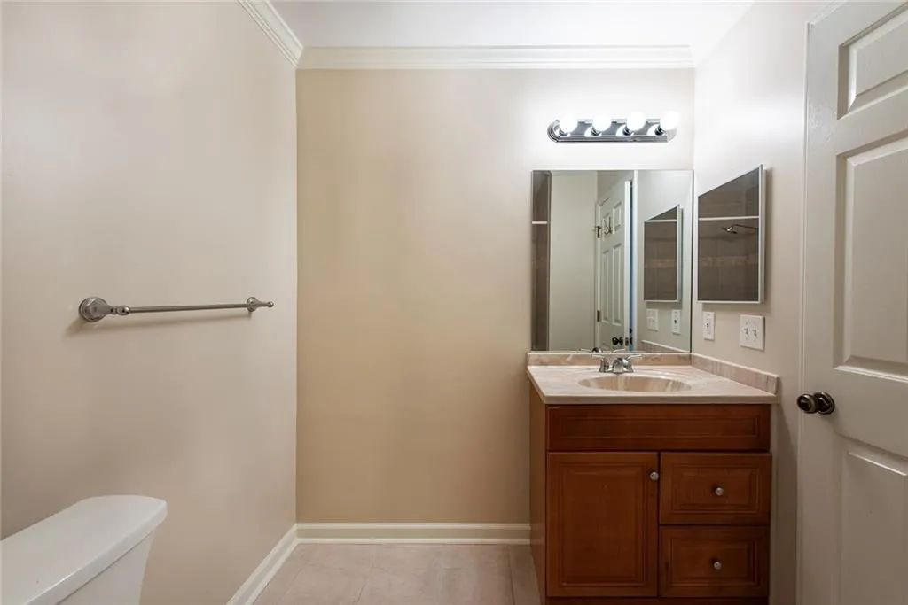 120 Barrington Hills Drive, Sandy Springs, Georgia 30328, 1 Bedroom Bedrooms, ,1 BathroomBathrooms,Residential,Sold,120 Barrington Hills Drive,7463892