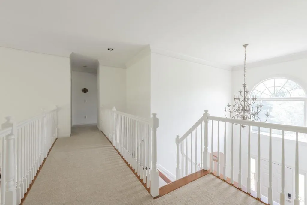 515 Woodmoore Court Ne, Atlanta, Georgia 30342, 6 Bedrooms Bedrooms, ,4 BathroomsBathrooms,Residential,Sold,515 Woodmoore Court Ne,6857223