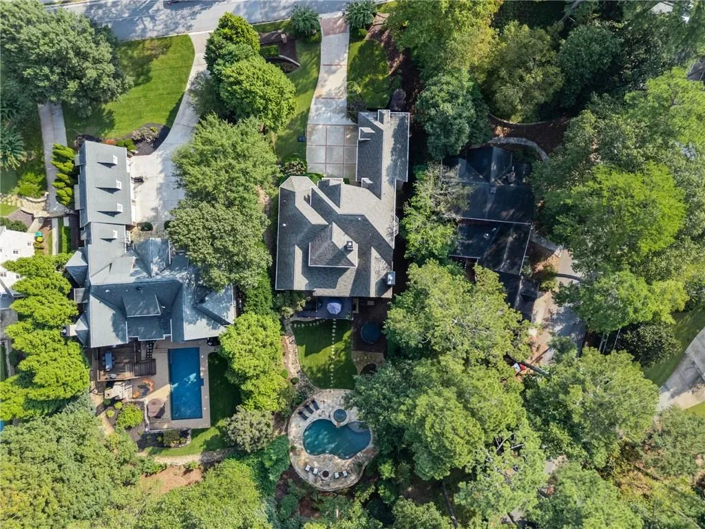 4724 Dudley Lane, Atlanta, Georgia 30327, 5 Bedrooms Bedrooms, ,5 BathroomsBathrooms,Residential,For Sale,4724 Dudley Lane,7650388