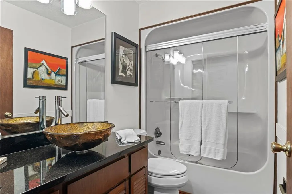 496 Kingswood Lane Nw, Atlanta, Georgia 30305, 2 Bedrooms Bedrooms, ,3 BathroomsBathrooms,Residential,For Sale,496 Kingswood Lane Nw,7620772