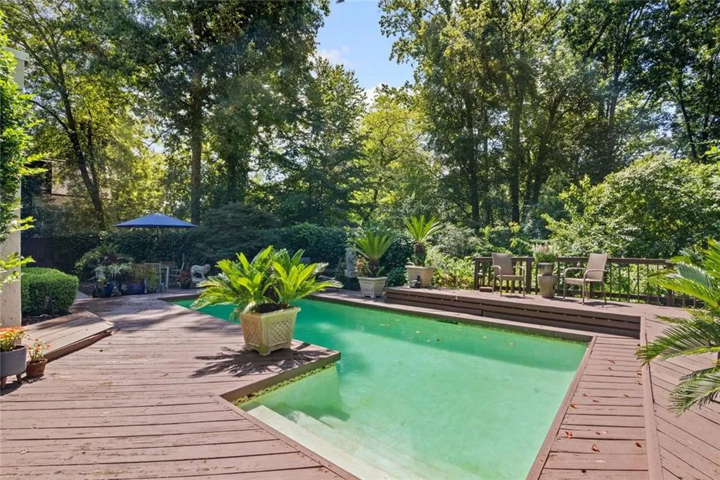 496 Kingswood Lane Nw, Atlanta, Georgia 30305, 2 Bedrooms Bedrooms, ,3 BathroomsBathrooms,Residential,For Sale,496 Kingswood Lane Nw,7620772
