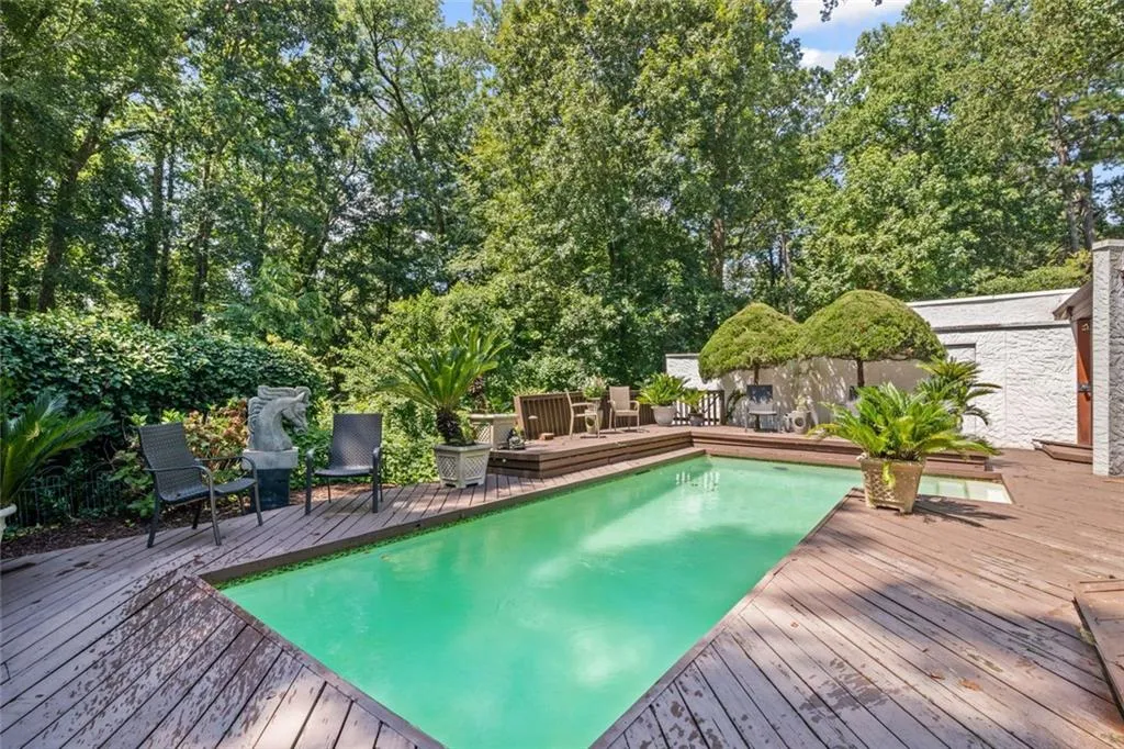 496 Kingswood Lane Nw, Atlanta, Georgia 30305, 2 Bedrooms Bedrooms, ,3 BathroomsBathrooms,Residential,For Sale,496 Kingswood Lane Nw,7620772