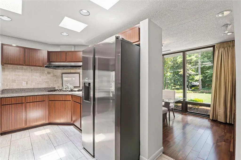 496 Kingswood Lane Nw, Atlanta, Georgia 30305, 2 Bedrooms Bedrooms, ,3 BathroomsBathrooms,Residential,For Sale,496 Kingswood Lane Nw,7620772
