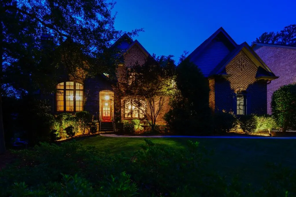 610 Windsor Parkway Ne, Sandy Springs, Georgia 30342, 5 Bedrooms Bedrooms, ,5 BathroomsBathrooms,Residential,Sold,610 Windsor Parkway Ne,5646166