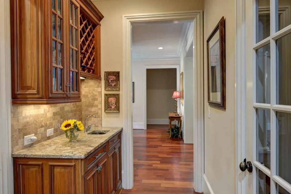 610 Windsor Parkway Ne, Sandy Springs, Georgia 30342, 5 Bedrooms Bedrooms, ,5 BathroomsBathrooms,Residential,Sold,610 Windsor Parkway Ne,5646166