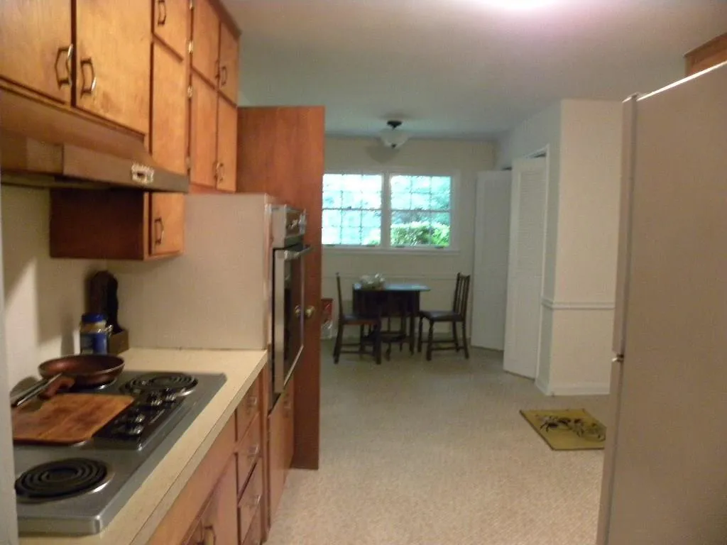 480 Mossyvale Way, Sandy Springs, Georgia 30328, 4 Bedrooms Bedrooms, ,2 BathroomsBathrooms,Residential,Sold,480 Mossyvale Way,5694183