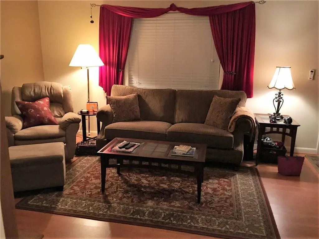 6900 Roswell Road Unit N4, Atlanta, Georgia 30328, 2 Bedrooms Bedrooms, ,2 BathroomsBathrooms,Residential,Sold,6900 Roswell Road Unit N4,5669392