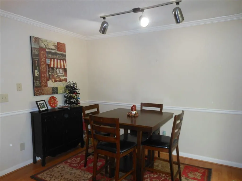 6900 Roswell Road Unit N4, Atlanta, Georgia 30328, 2 Bedrooms Bedrooms, ,2 BathroomsBathrooms,Residential,Sold,6900 Roswell Road Unit N4,5669392