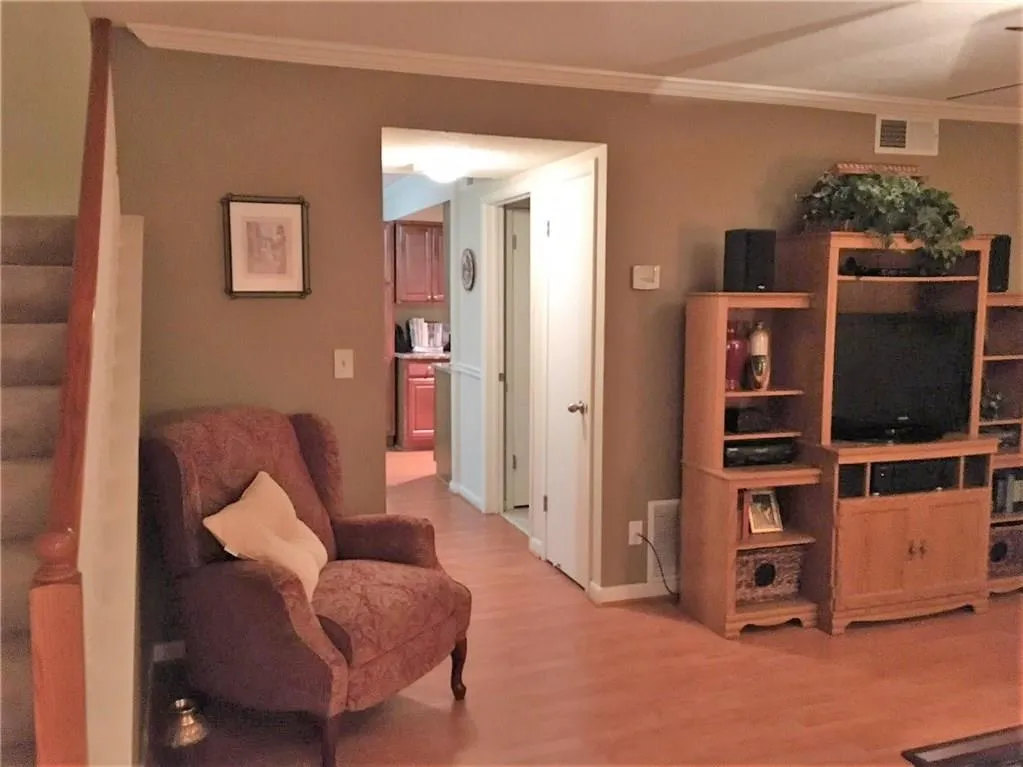 6900 Roswell Road Unit N4, Atlanta, Georgia 30328, 2 Bedrooms Bedrooms, ,2 BathroomsBathrooms,Residential,Sold,6900 Roswell Road Unit N4,5669392