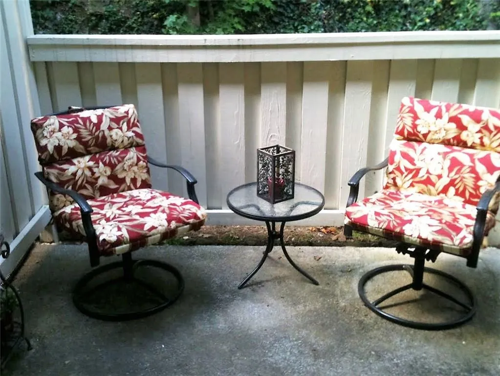 6900 Roswell Road Unit N4, Atlanta, Georgia 30328, 2 Bedrooms Bedrooms, ,2 BathroomsBathrooms,Residential,Sold,6900 Roswell Road Unit N4,5669392