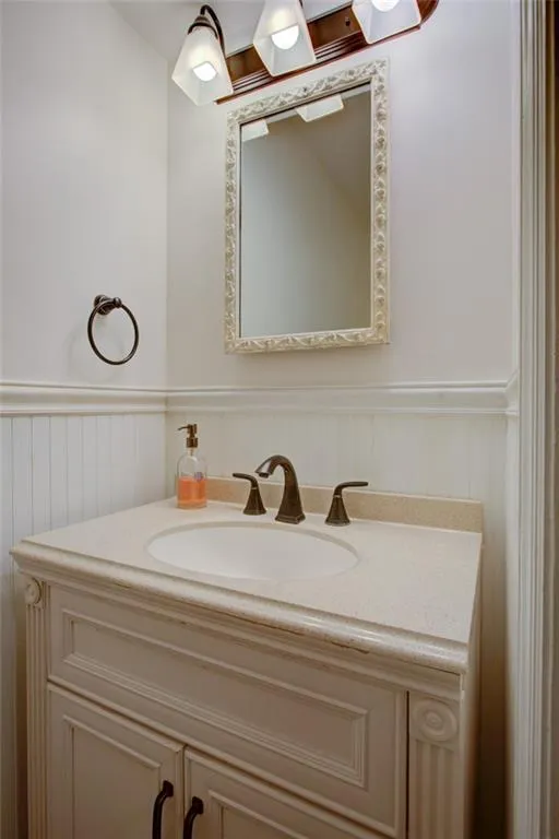 6113 Park Avenue, Atlanta, Georgia 30342, 3 Bedrooms Bedrooms, ,2 BathroomsBathrooms,Residential,Sold,6113 Park Avenue,7194232