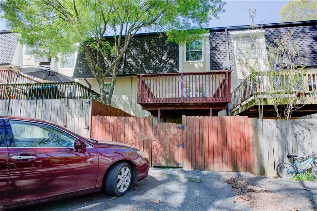 6113 Park Avenue, Atlanta, Georgia 30342, 3 Bedrooms Bedrooms, ,2 BathroomsBathrooms,Residential,Sold,6113 Park Avenue,7194232