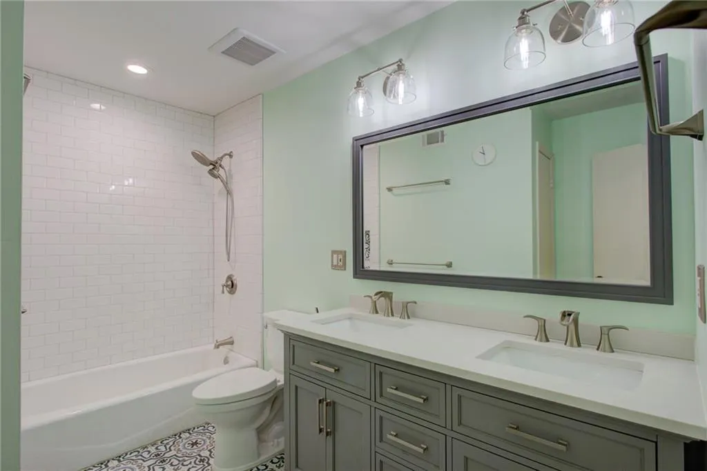 6113 Park Avenue, Atlanta, Georgia 30342, 3 Bedrooms Bedrooms, ,2 BathroomsBathrooms,Residential,Sold,6113 Park Avenue,7194232