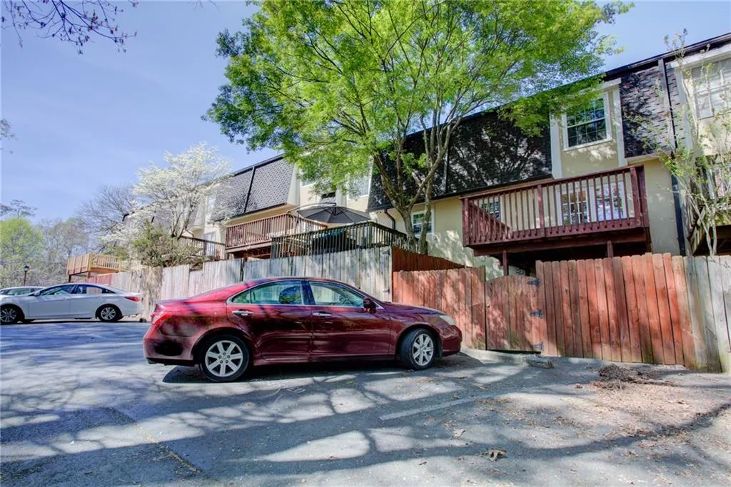 6113 Park Avenue, Atlanta, Georgia 30342, 3 Bedrooms Bedrooms, ,2 BathroomsBathrooms,Residential,Sold,6113 Park Avenue,7194232