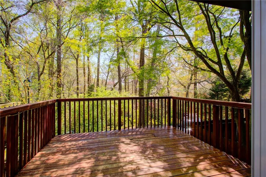 6113 Park Avenue, Atlanta, Georgia 30342, 3 Bedrooms Bedrooms, ,2 BathroomsBathrooms,Residential,Sold,6113 Park Avenue,7194232