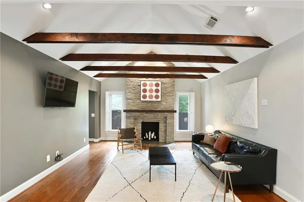 2067 Fairhaven Circle Ne, Atlanta, Georgia 30305, 2 Bedrooms Bedrooms, ,2 BathroomsBathrooms,Residential,For Sale,2067 Fairhaven Circle Ne,7637398