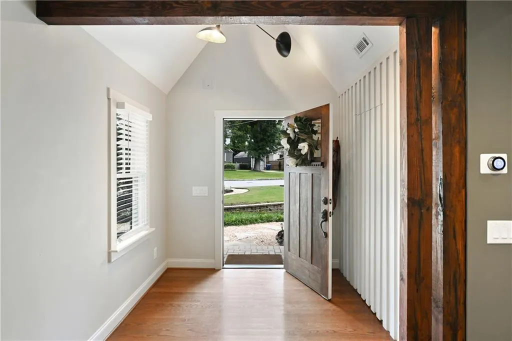 2067 Fairhaven Circle Ne, Atlanta, Georgia 30305, 2 Bedrooms Bedrooms, ,2 BathroomsBathrooms,Residential,For Sale,2067 Fairhaven Circle Ne,7637398