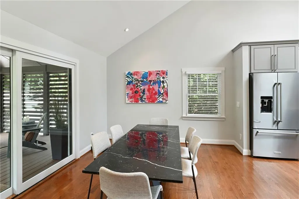 2067 Fairhaven Circle Ne, Atlanta, Georgia 30305, 2 Bedrooms Bedrooms, ,2 BathroomsBathrooms,Residential,For Sale,2067 Fairhaven Circle Ne,7637398