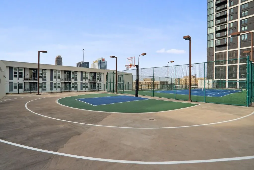 1280 W Peachtree Street Nw Unit 914, Atlanta, Georgia 30309, 1 Bedroom Bedrooms, ,1 BathroomBathrooms,Residential,For Sale,1280 W Peachtree Street Nw Unit 914,7489806