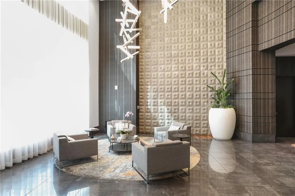 1080 Peachtree Street Ne Unit 2108, Atlanta, Georgia 30309, 1 Bedroom Bedrooms, ,1 BathroomBathrooms,Residential,For Sale,1080 Peachtree Street Ne Unit 2108,7523397