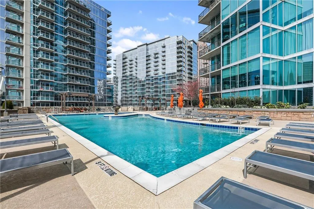 1080 Peachtree Street Ne Unit 2108, Atlanta, Georgia 30309, 1 Bedroom Bedrooms, ,1 BathroomBathrooms,Residential,For Sale,1080 Peachtree Street Ne Unit 2108,7523397