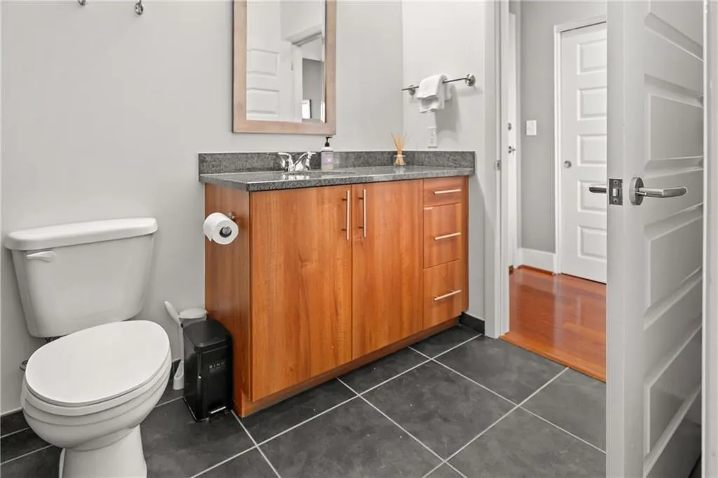 1080 Peachtree Street Ne Unit 2108, Atlanta, Georgia 30309, 1 Bedroom Bedrooms, ,1 BathroomBathrooms,Residential,For Sale,1080 Peachtree Street Ne Unit 2108,7523397