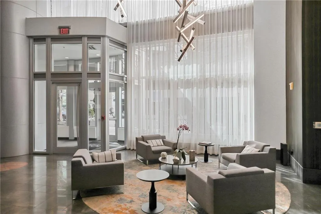 1080 Peachtree Street Ne Unit 2108, Atlanta, Georgia 30309, 1 Bedroom Bedrooms, ,1 BathroomBathrooms,Residential,For Sale,1080 Peachtree Street Ne Unit 2108,7523397