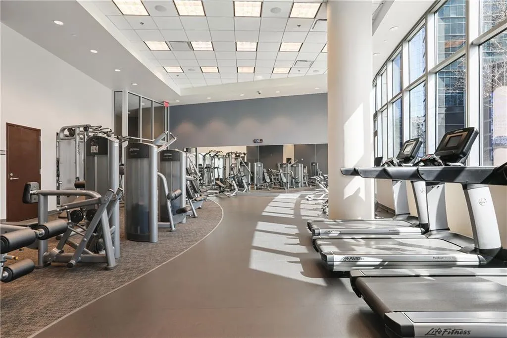 1080 Peachtree Street Ne Unit 2108, Atlanta, Georgia 30309, 1 Bedroom Bedrooms, ,1 BathroomBathrooms,Residential,For Sale,1080 Peachtree Street Ne Unit 2108,7523397