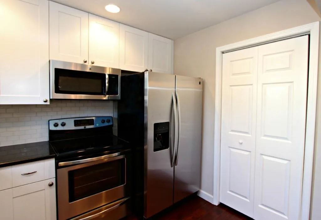 265 Winding River Drive Unit F, Sandy Springs, Georgia 30350, 2 Bedrooms Bedrooms, ,1 BathroomBathrooms,Residential,Sold,265 Winding River Drive Unit F,5628036