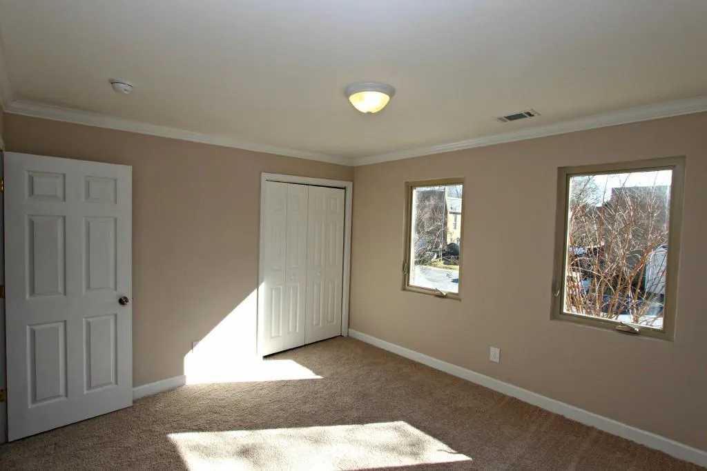 265 Winding River Drive Unit F, Sandy Springs, Georgia 30350, 2 Bedrooms Bedrooms, ,1 BathroomBathrooms,Residential,Sold,265 Winding River Drive Unit F,5628036