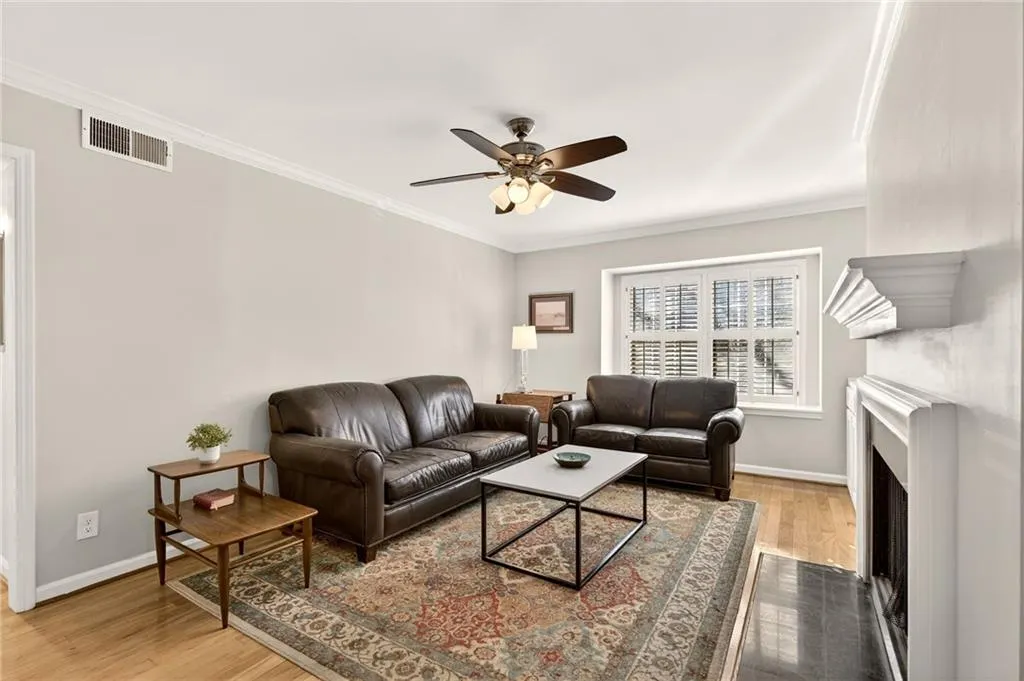 116 Rosaire Place Nw, Atlanta, Georgia 30327, 2 Bedrooms Bedrooms, 0 ,2 BathroomsBathrooms,Residential,Sold,116 Rosaire Place Nw,7697599