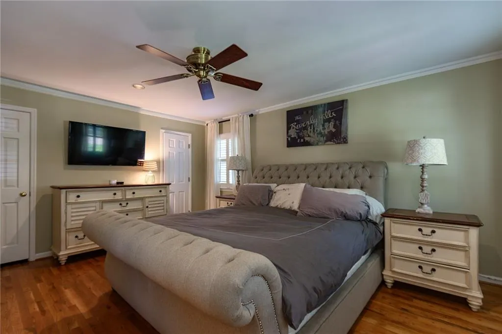 280 Old College Way, Atlanta, Georgia 30328, 5 Bedrooms Bedrooms, ,3 BathroomsBathrooms,Residential,Sold,280 Old College Way,6538184