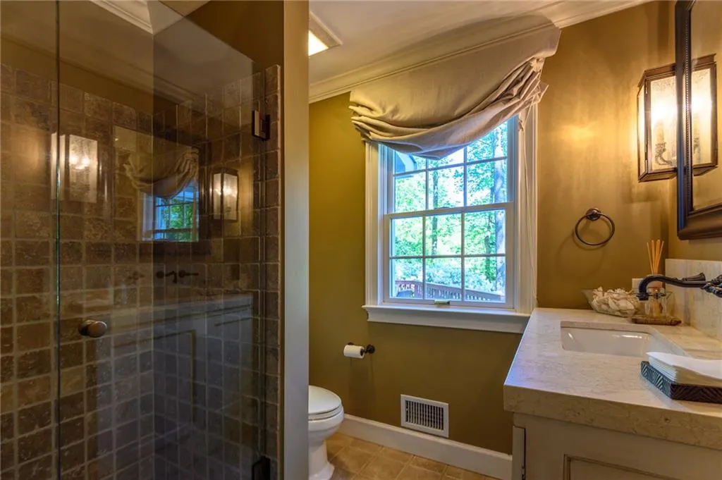 280 Old College Way, Atlanta, Georgia 30328, 5 Bedrooms Bedrooms, ,3 BathroomsBathrooms,Residential,Sold,280 Old College Way,6538184
