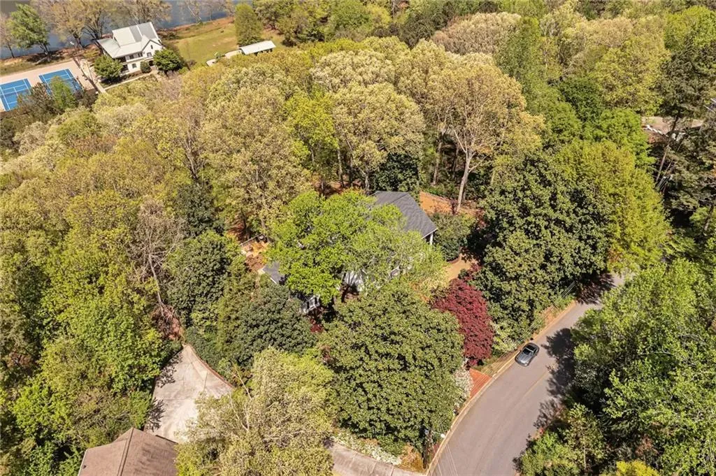 9030 River Run, Sandy Springs, Georgia 30350, 5 Bedrooms Bedrooms, ,4 BathroomsBathrooms,Residential,Sold,9030 River Run,7033039