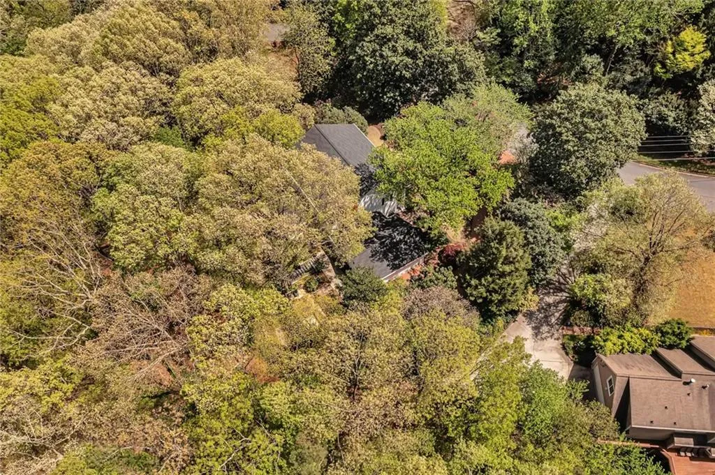 9030 River Run, Sandy Springs, Georgia 30350, 5 Bedrooms Bedrooms, ,4 BathroomsBathrooms,Residential,Sold,9030 River Run,7033039
