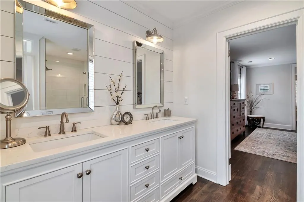 9030 River Run, Sandy Springs, Georgia 30350, 5 Bedrooms Bedrooms, ,4 BathroomsBathrooms,Residential,Sold,9030 River Run,7033039