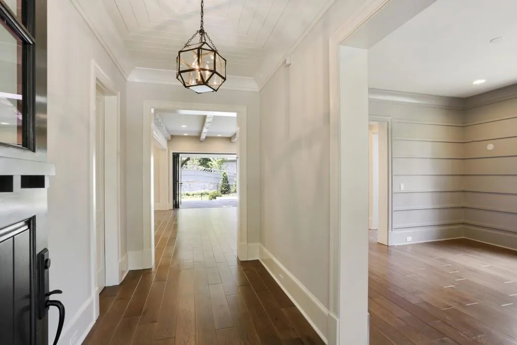 4384 Powers Ferry Road Nw, Atlanta, Georgia 30327, 5 Bedrooms Bedrooms, ,5 BathroomsBathrooms,Residential,Sold,4384 Powers Ferry Road Nw,6024472