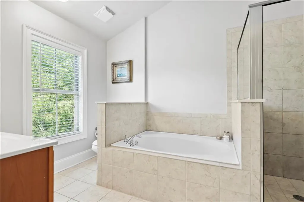 823 Perennial Drive, Sandy Springs, Georgia 30328, 3 Bedrooms Bedrooms, ,2 BathroomsBathrooms,Residential,Sold,823 Perennial Drive,7069690