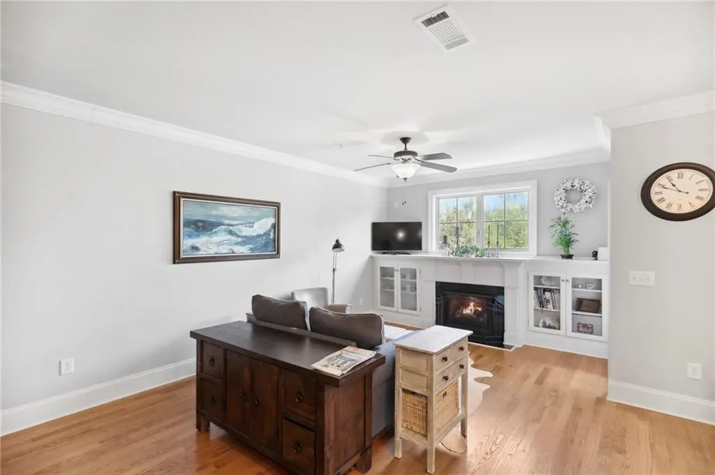 823 Perennial Drive, Sandy Springs, Georgia 30328, 3 Bedrooms Bedrooms, ,2 BathroomsBathrooms,Residential,Sold,823 Perennial Drive,7069690