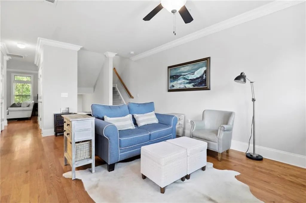 823 Perennial Drive, Sandy Springs, Georgia 30328, 3 Bedrooms Bedrooms, ,2 BathroomsBathrooms,Residential,Sold,823 Perennial Drive,7069690