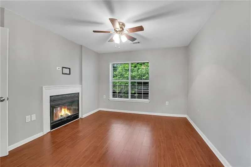 3655 Habersham Road Ne Unit 244b, Atlanta, Georgia 30305, 1 Bedroom Bedrooms, ,1 BathroomBathrooms,Residential,Sold,3655 Habersham Road Ne Unit 244b,7677735