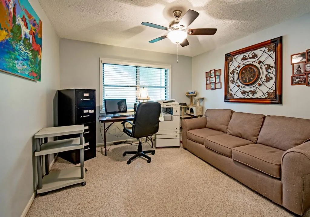 6851 Roswell Road Unit N-16, Sandy Springs, Georgia 30328, 3 Bedrooms Bedrooms, ,2 BathroomsBathrooms,Residential,Sold,6851 Roswell Road Unit N-16,6725913
